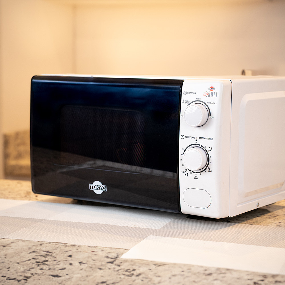 COD:111000605 - MICROONDAS TOKYO MOD ORBIT TOK20LO 20LTS MANUAL SIN GRILL